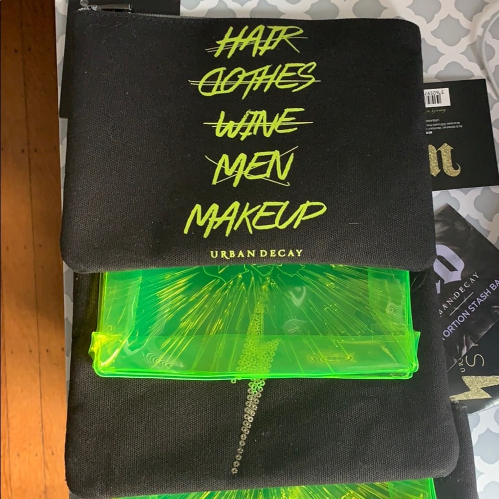Urban Decay Surprise bags - Picture 2 of 8